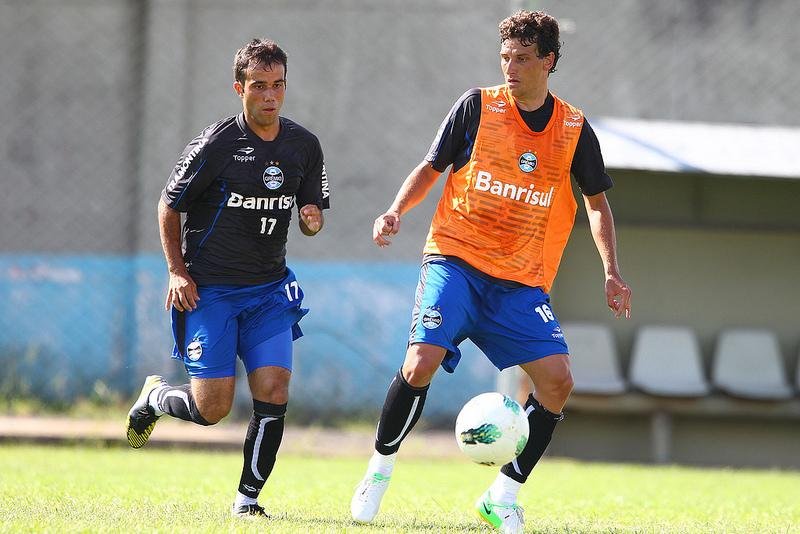 Wangler mira exemplo de Elano para buscar titularidade no Gr&ecirc;mio