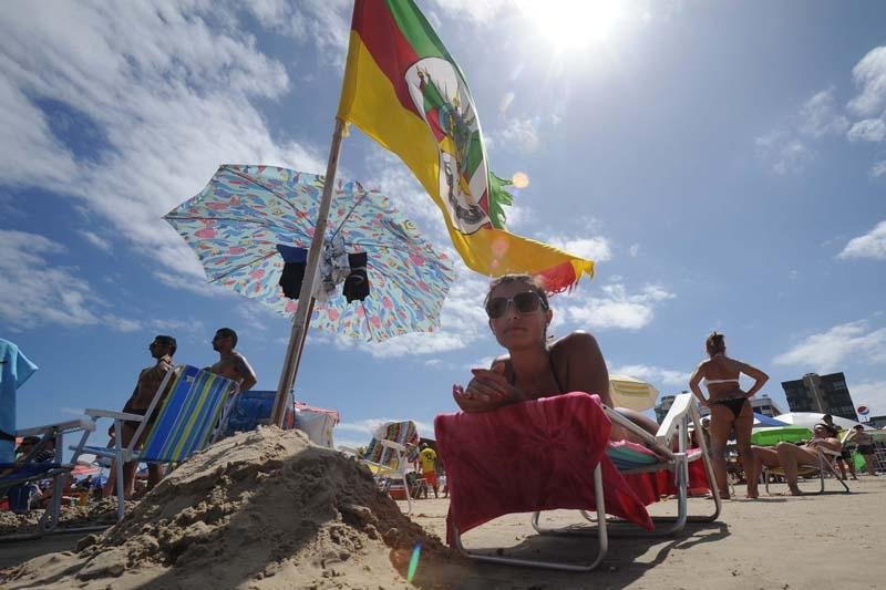 Sol e calor predominam no RS para alegria dos veranistas 