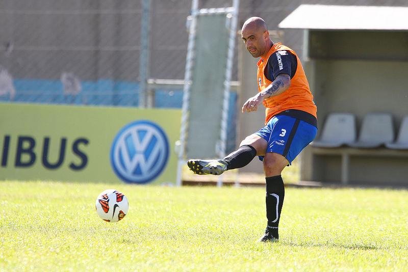Cris se diz pronto para assumir posto de xerife no Gr&ecirc;mio 