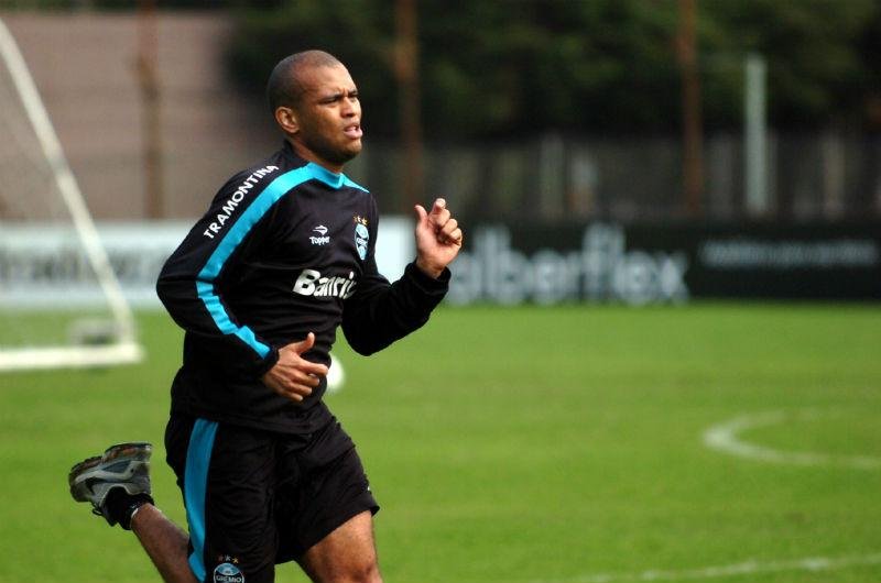 Gr&ecirc;mio economiza R$ 3 milh&otilde;es com sa&iacute;da de Gabriel 