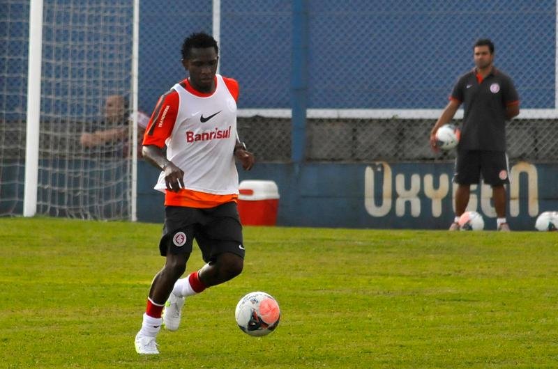 Rec&eacute;m chegado, Willians j&aacute; ganhou vaga na equipe titular do Inter