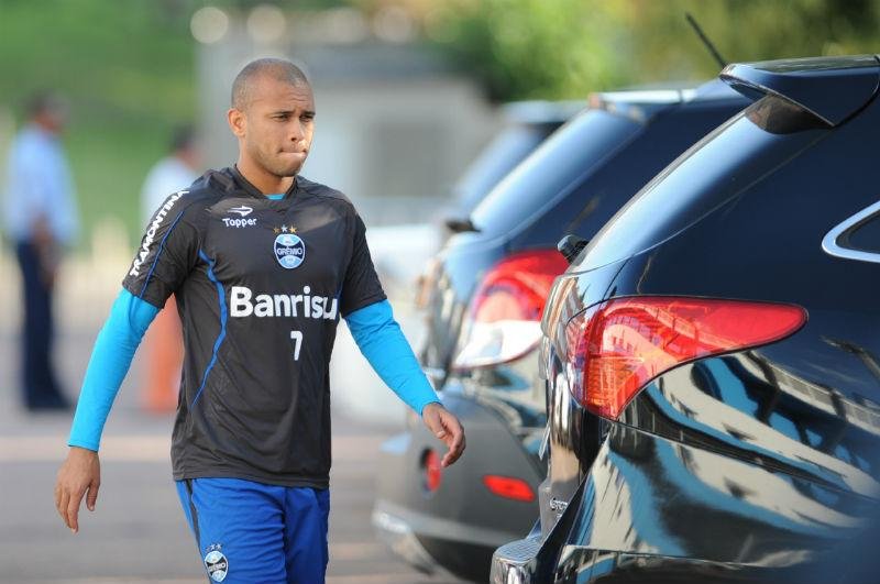 Nome de Gabriel aparece no BID e jogador fica livre para assinar com Inter