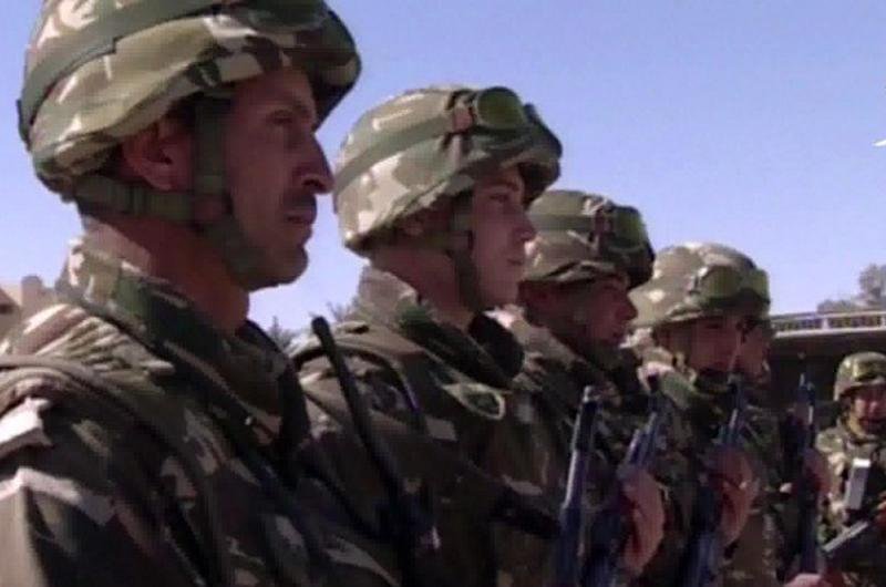 Ex&eacute;rcito da Arg&eacute;lia mant&eacute;m opera&ccedil;&atilde;o para resgatar ref&eacute;ns em campo de g&aacute;s no pa&iacute;s