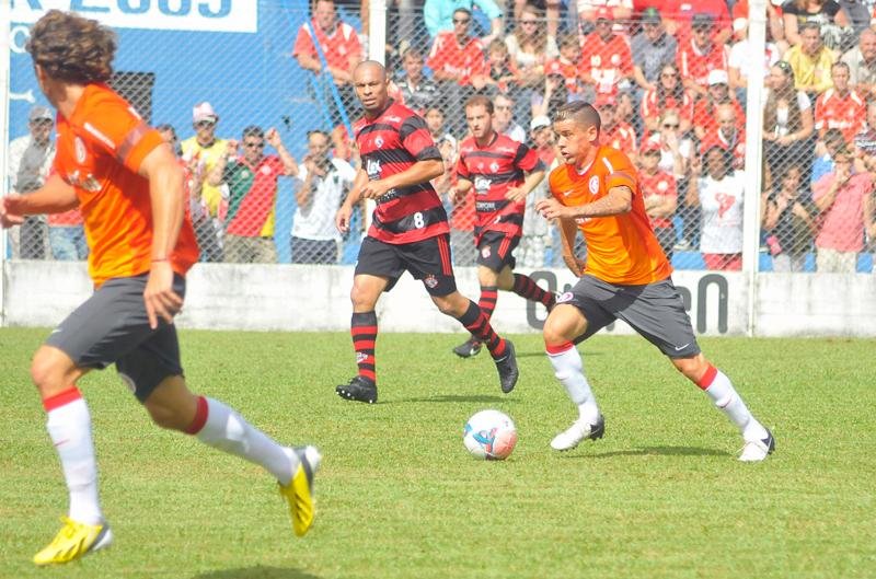 D&acute;Ale levou entrada dura de Pata&ccedil;o