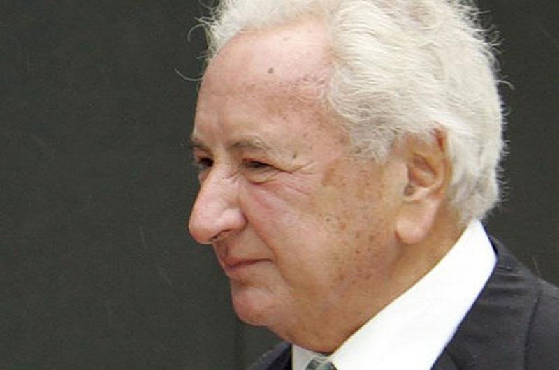 Michael Winner se tornou cr&iacute;tico culin&aacute;rio do Sunday Times