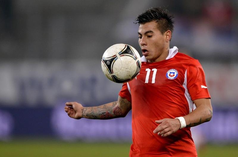 Vargas &eacute; convocado para sele&ccedil;&atilde;o do Chile