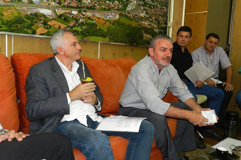 Prefeito de Lajeado vai revogar ordem que proibia chimarr&atilde;o em reparti&ccedil;&otilde;es p&uacute;blicas