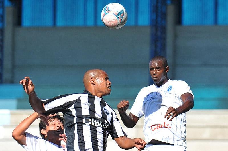 Cruzeiro empata com o Santa Cruz no Passo da Areia
