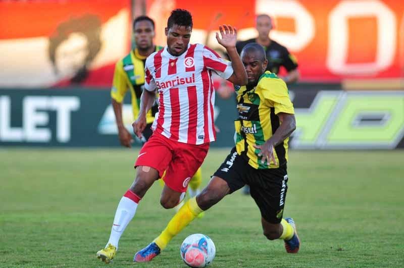 Inter venceu o Cer&acirc;mica por 2 a 1 nesta quarta-feira