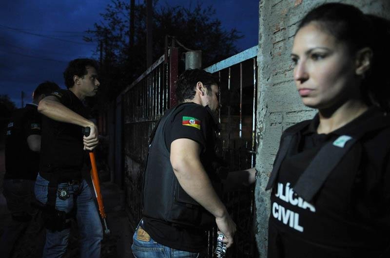 Policiais suspeitam que pelo menos 17 apenados entrem no IPV portando armas e drogas
