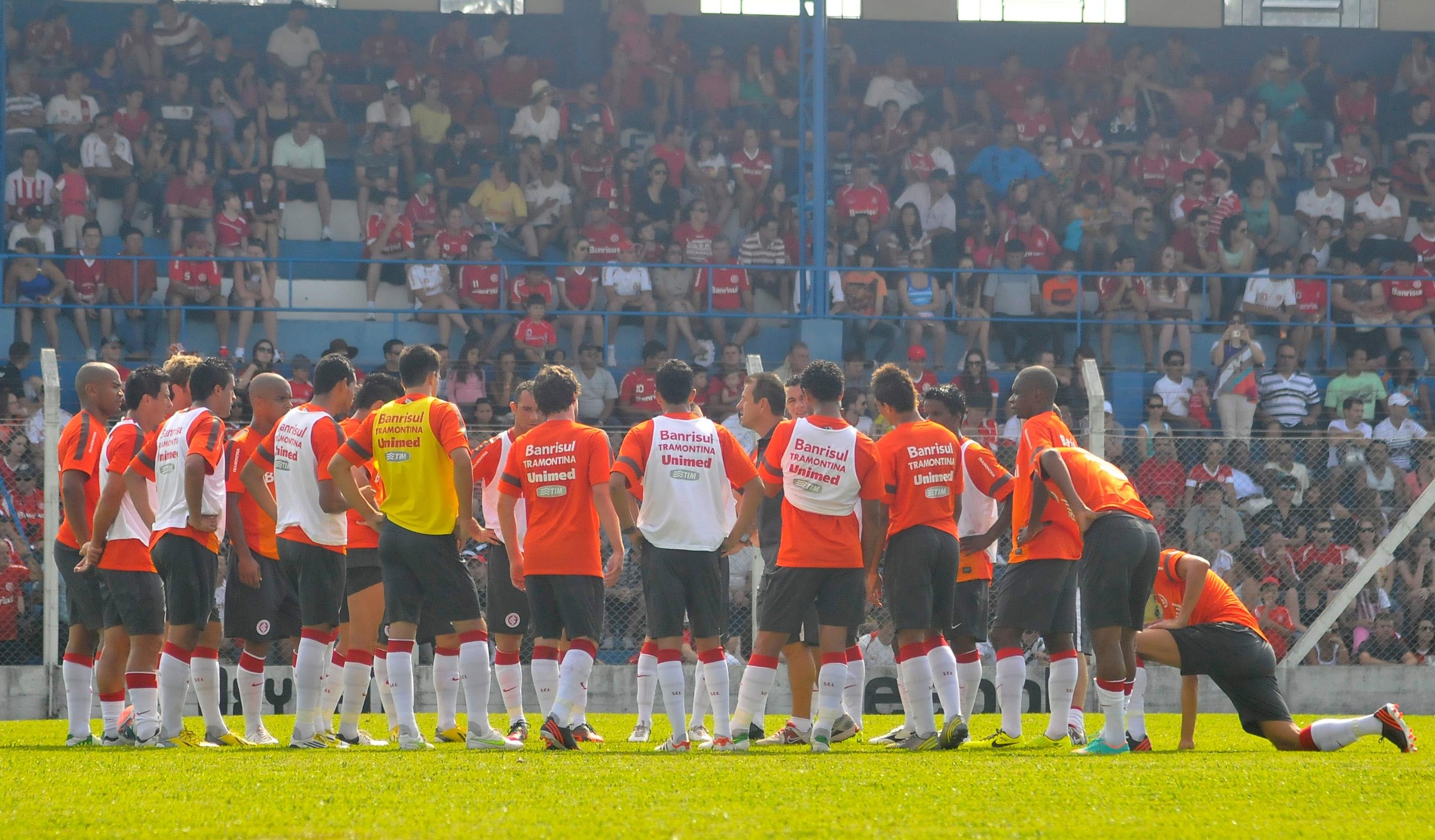 Mesmo sem estrear, Inter come&ccedil;ou 2013 com oito jogadores no departamento m&eacute;dico