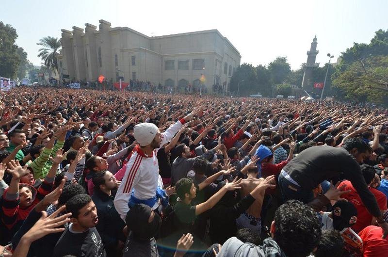 Milhares de pessoas sa&iacute;ram para as ruas de Port Said ap&oacute;s condena&ccedil;&atilde;o
