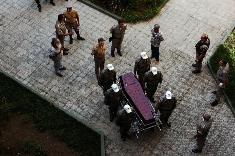 PM &eacute; sepultado com honras militares em Porto Alegre