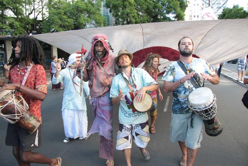 Marcha saiu da Borges de Medeiros at&eacute; anfiteatro P&ocirc;r do Sol