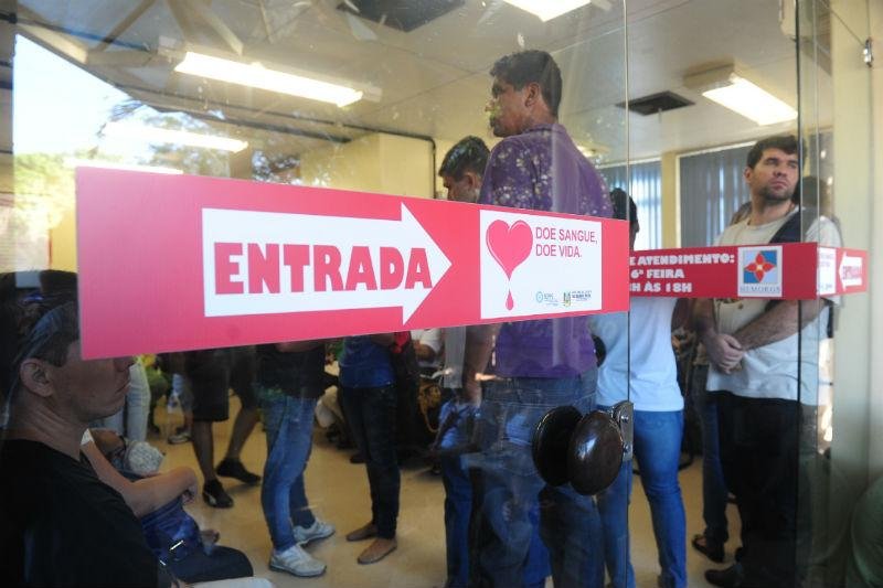 Filas se formaram no hemocentro de Porto Alegre