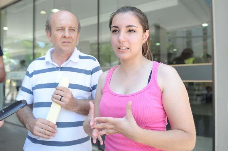 B&aacute;rbara disse que as casas noturnas que conhece t&ecirc;m apenas uma porta