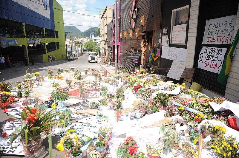 Palco de trag&eacute;dia vai virar um memorial