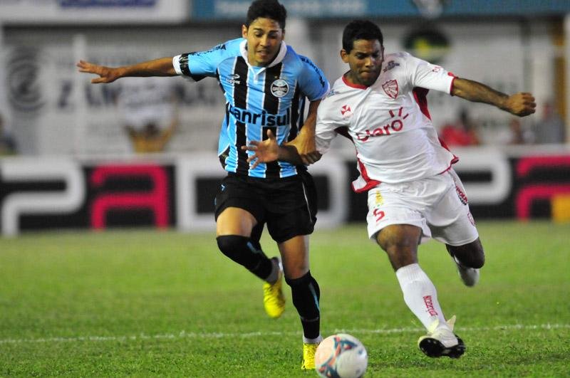 Rui Costa cogita refor&ccedil;os pontuais para o Gre-Nal