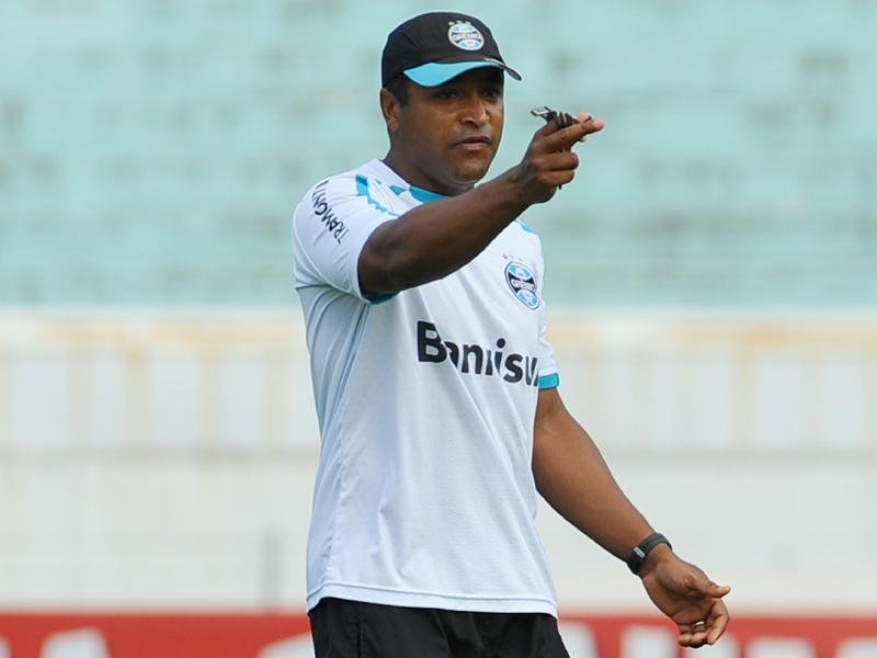 Roger comanda o time B do Gr&ecirc;mio