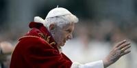 Papa Bento XVI deixará o cargo em 28 de fevereiro