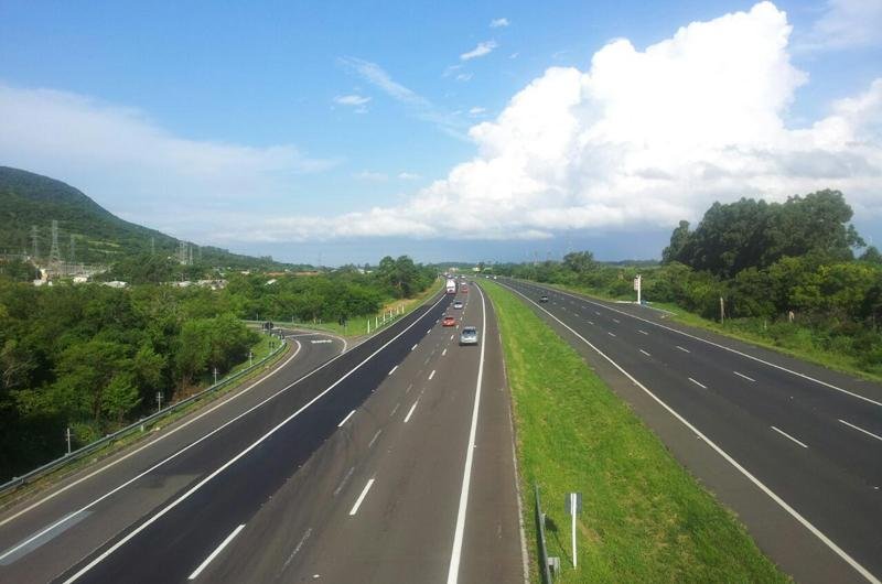 Cerca de 48 mil motoristas retornaram do feriad&atilde;o at&eacute; as 17h30min pela ERS 040 e freeway
