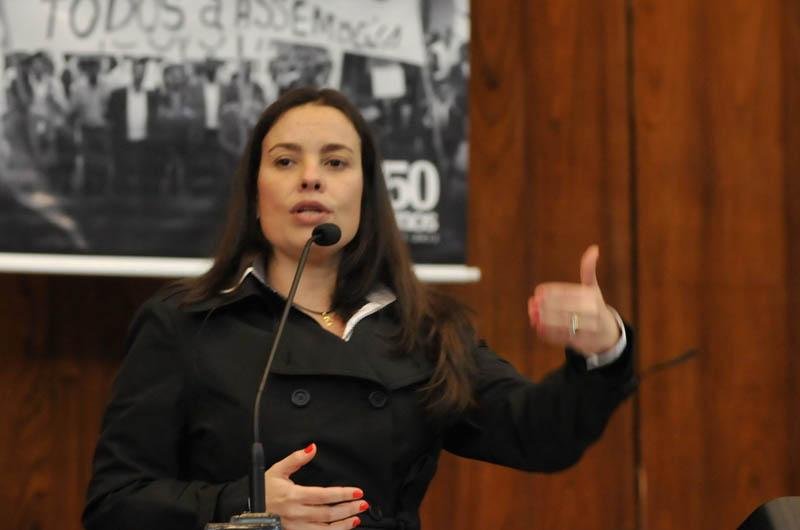 Juliana Brizola nega ter atacado a honra de Vieira da Cunha