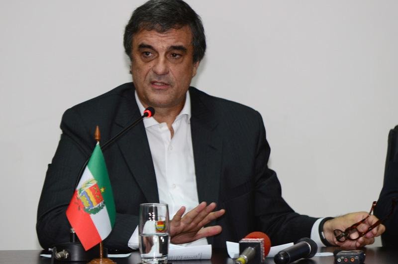 Ministro da Justi&ccedil;a anuncia cerco por terra, mar e ar em Santa Catarina 