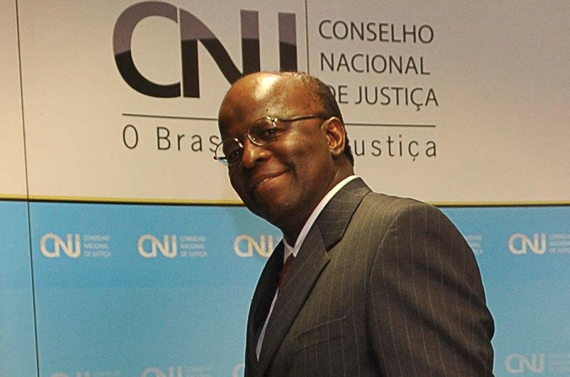 Discuss&atilde;o envolve d&iacute;vida p&uacute;blica de R$ 94 bilh&otilde;es