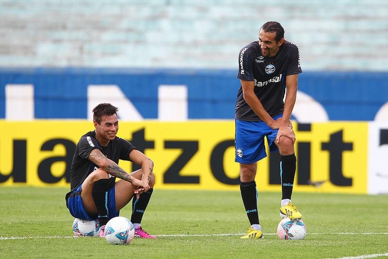 Dupla titular do Gr&ecirc;mio, Barcos e Vargas somam 11 gols contra cariocas 