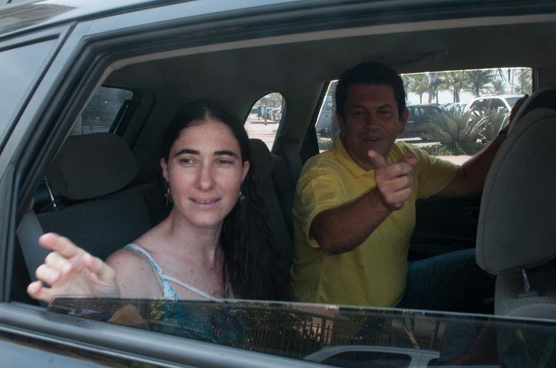 Yoani S&aacute;nchez foi acompanha do deputado federal Ot&aacute;vio Leite (D)