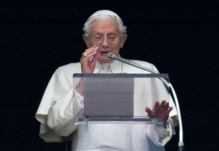 Papa promulga decreto que abre caminho para antecipar o conclave