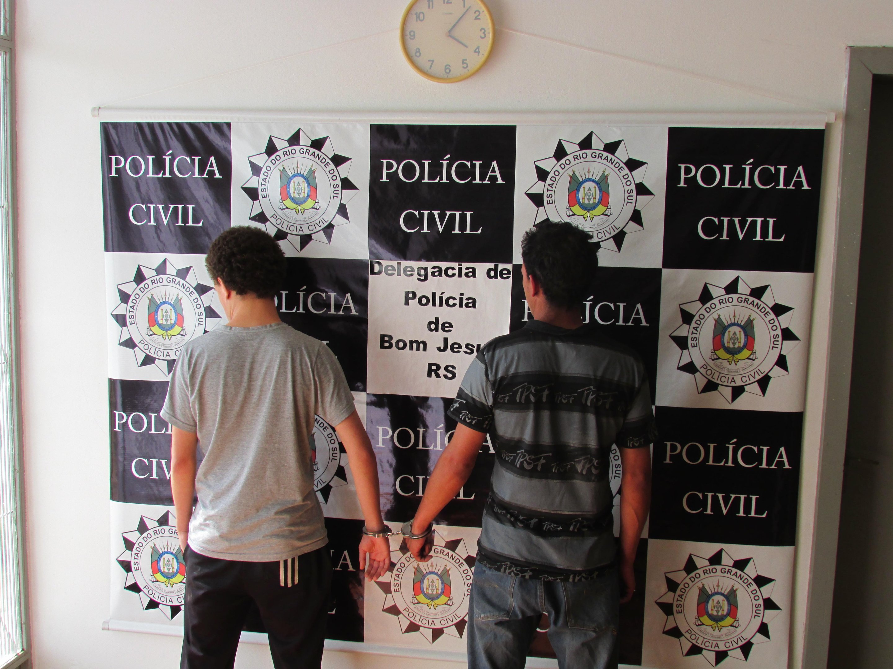 Dupla foi presa nesta quinta-feira