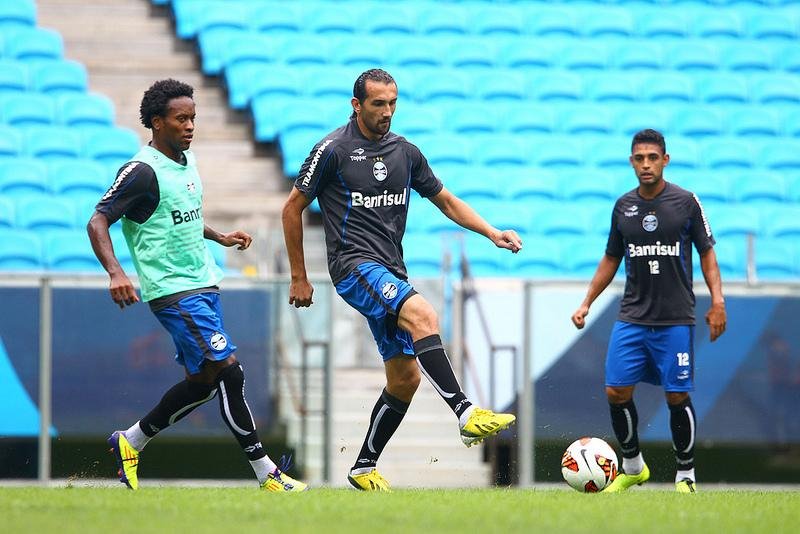 Luxemburgo dever&aacute; trabalhar movimenta&ccedil;&atilde;o t&aacute;tica em treino de adapta&ccedil;&atilde;o