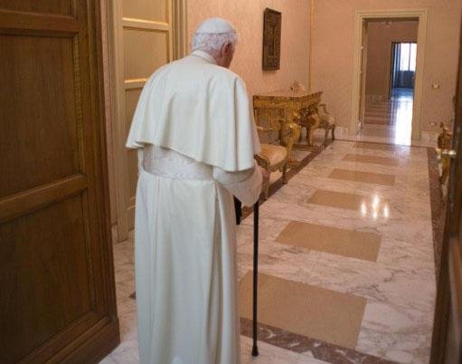 Vaticano est&aacute; sem Papa at&eacute; conclave