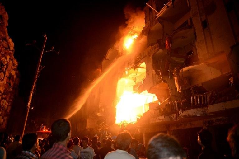 Explos&atilde;o de carro-bomba deixa 45 mortos e 150 feridos no Paquist&atilde;o