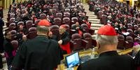 Primeira congregação de preparação para o conclave reuniu 142 cardeais