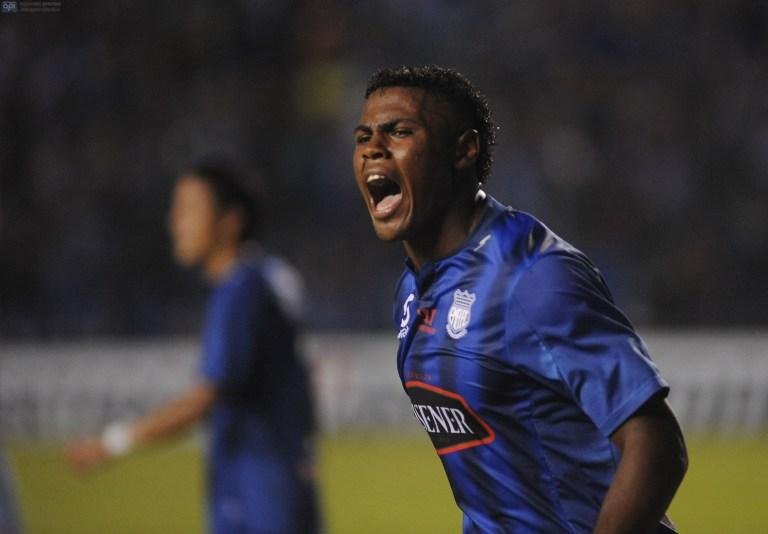 Emelec vence Iquique e segue vivo na Libertadores