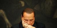 Berlusconi é condenado a prisão por violação de segredo de instrução