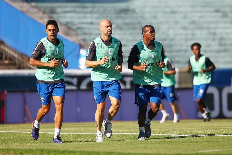 Gr&ecirc;mio deve reduzir elenco para temporada