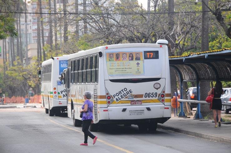 Sindicato das empresas de &ocirc;nibus de Porto Alegre v&atilde;o solicitar novo reajuste nas passagens