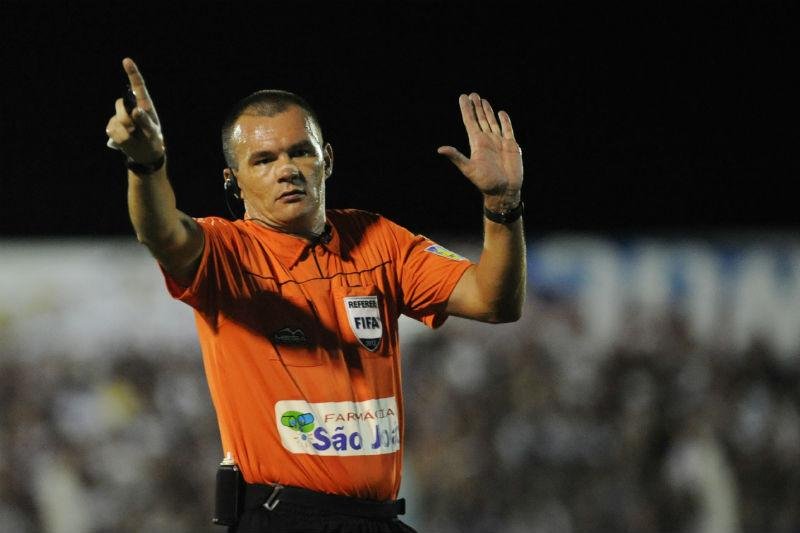Vuaden descarta adiamento da decis&atilde;o entre S&atilde;o Luiz e Inter 
