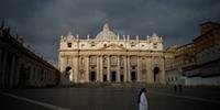Vaticano apronta últimos detalhes para escolha do Papa