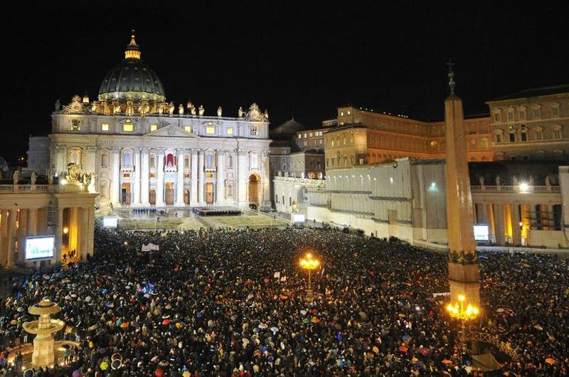 Papa argentino foi escolhido no segundo dia de conclave