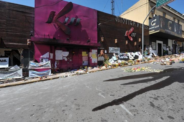 No local, havia autoriza&ccedil;&atilde;o para funcionar um dep&oacute;sito de bebidas