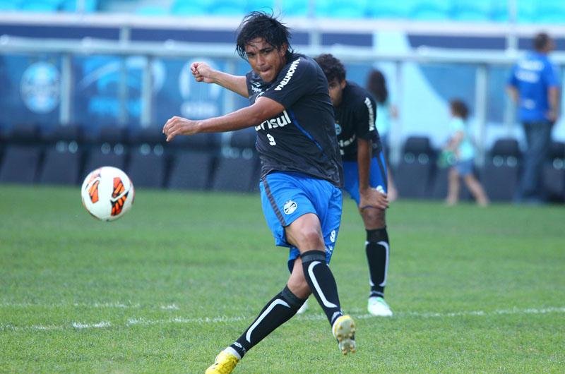 Time carioca busca refor&ccedil;os para o ataque e jogador do Gr&ecirc;mio &eacute; um dos cotados