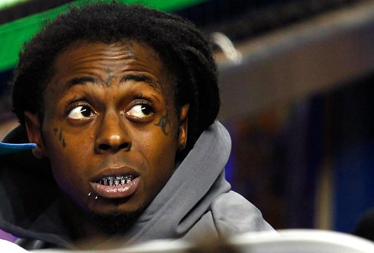 Rapper Lil Wayne &eacute; internado em estado cr&iacute;tico ap&oacute;s convuls&otilde;es 