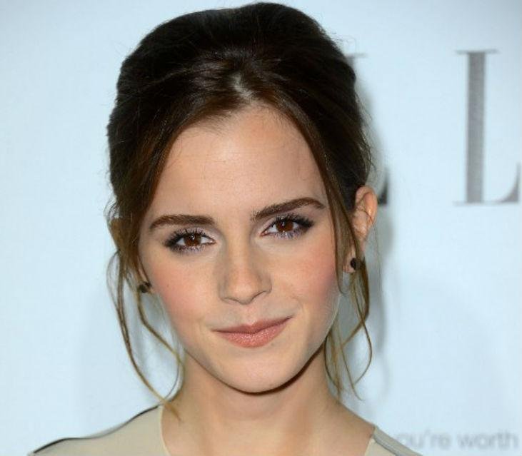Pelo Twiiter, Emma Watson negou que foi contratada para adapta&ccedil;&atilde;o de 50 Tons de Cinza