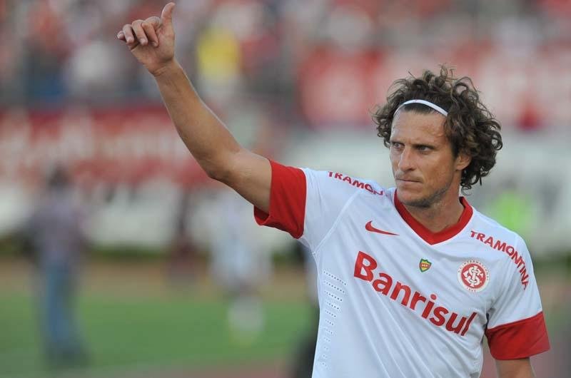 Inter vence o Canoas por 3 a 1 sem for&ccedil;ar o ritmo