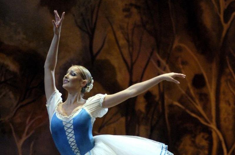 Ex-solista do Bolshoi acusa dire&ccedil;&atilde;o de prostituir bailarinas