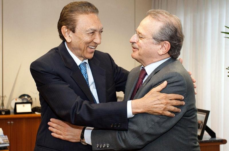 An&uacute;ncio foi feito pelo ministro de Energia durante reuni&atilde;o com Tarso